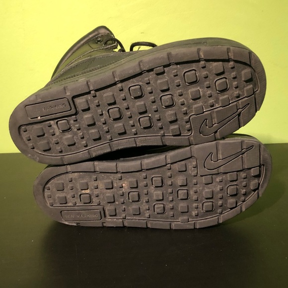 🥾 NIKE ACG WOODSIDE 2 HIGH PS YOUTH BLACK HIKING RAIN WINTER BOOTS 🥾 - Picture 6 of 9